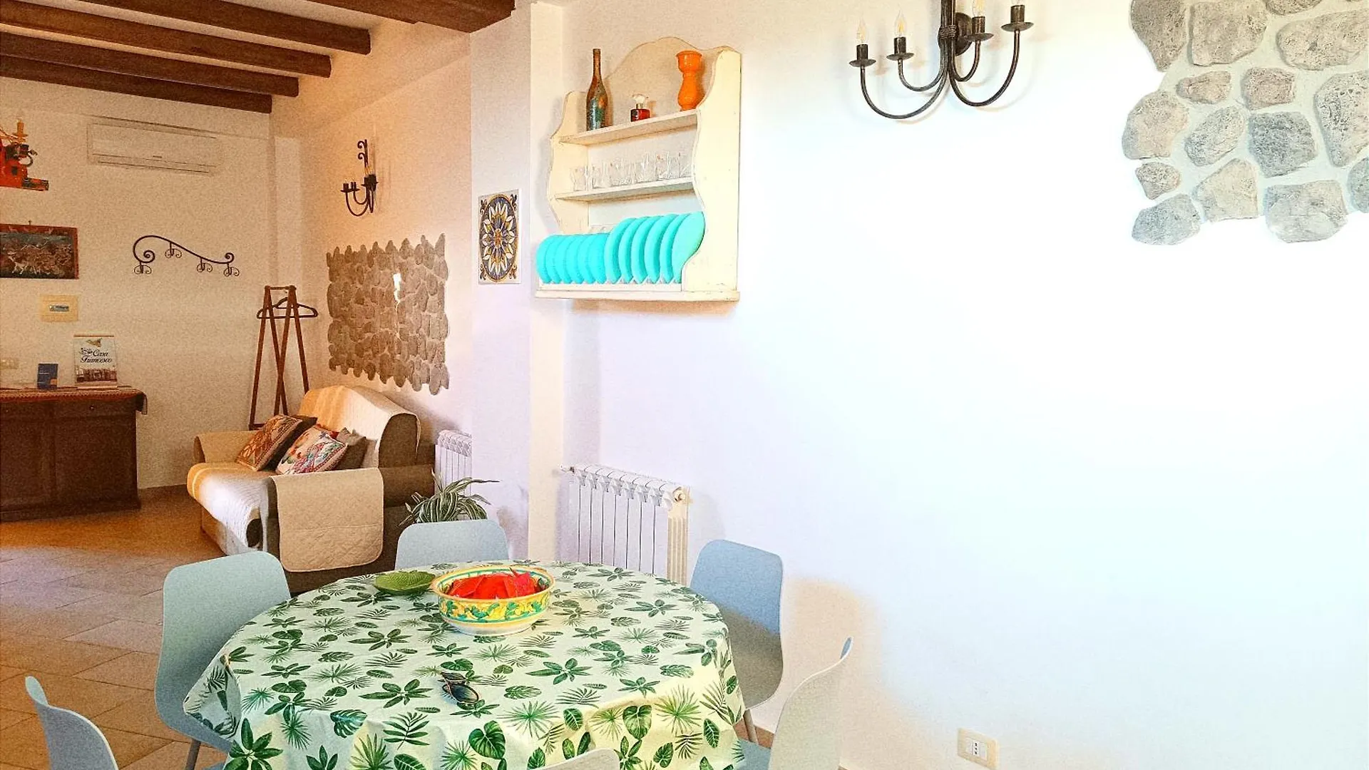 Villa Casa Francesco Forza dʼAgro Ferienhaus