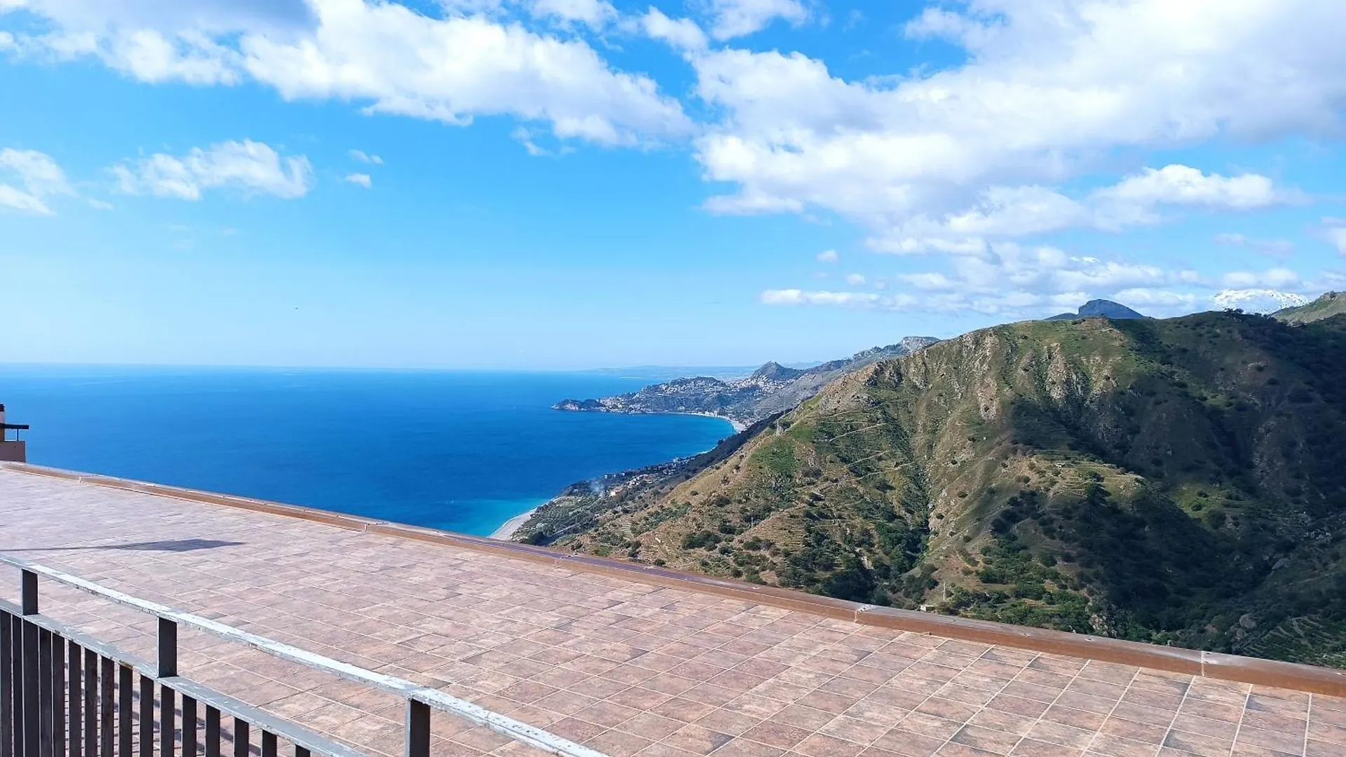 Holiday home Casa Francesco Villa Forza d'Agro Italy